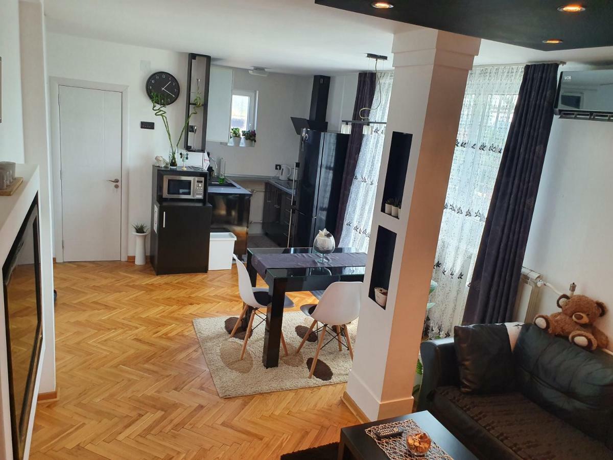 Apartment New Belgrade Home Екстер'єр фото