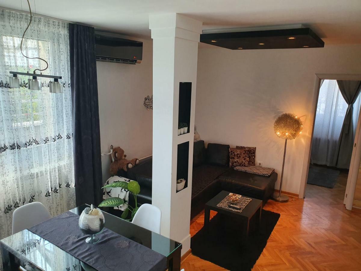 Apartment New Belgrade Home Екстер'єр фото
